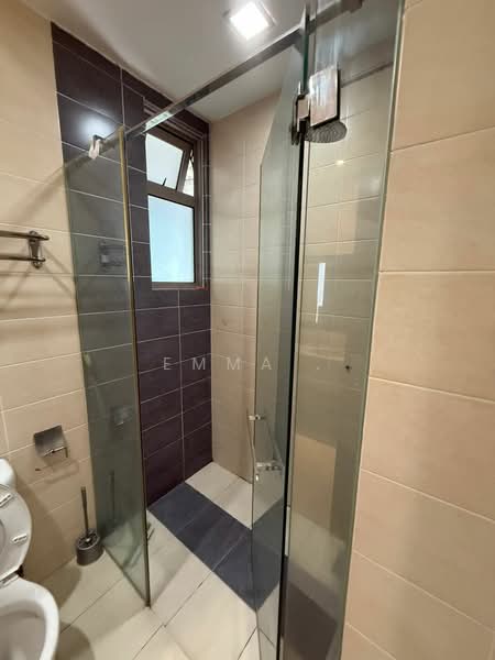 For Rent - Shaftsbury Residence