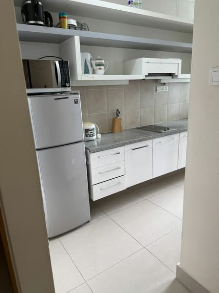 For Rent - Shaftsbury Residence