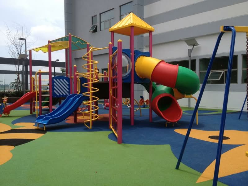 For Rent - Shaftsbury Residence