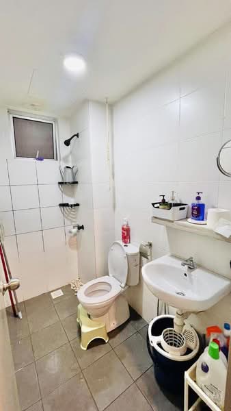 Pangsapuri untuk Disewa di Residensi Platinum Teratai - Erin Yusof - Bathroom - PropertyGuru.com.my