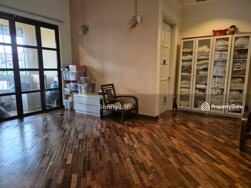 Untuk Dijual - Exclusive Corner Lot Bungalow @ Ara Damansara