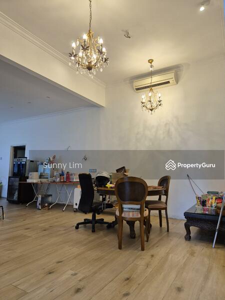 Untuk Dijual - Exclusive Corner Lot Bungalow @ Ara Damansara