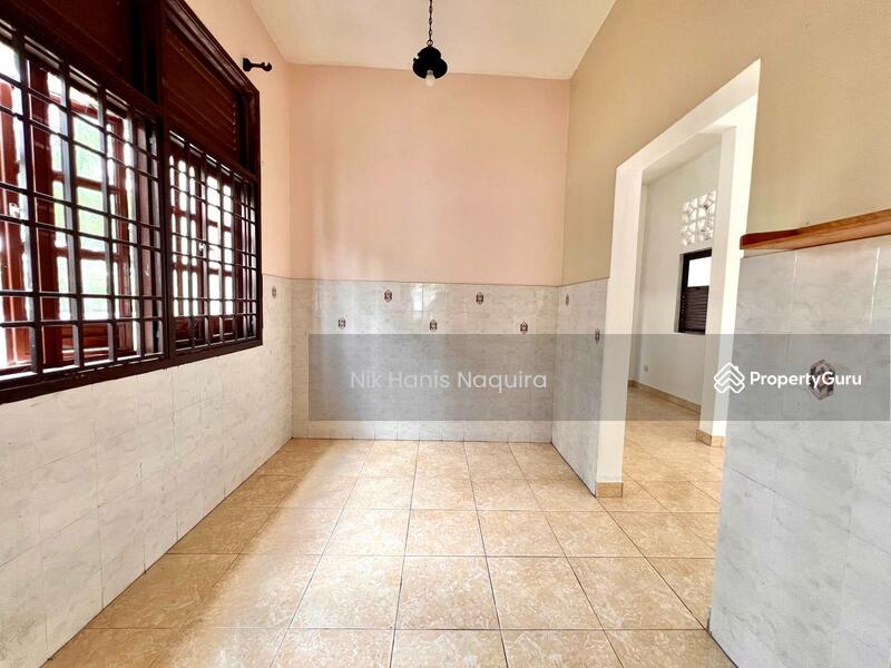 Rumah Banglo untuk Dijual di Bandar Baru Nilai (Nilai) - Nik Hanis Naquira - PropertyGuru.com.my