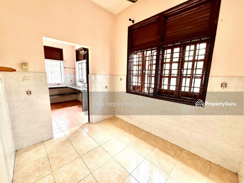 Rumah Banglo untuk Dijual di Bandar Baru Nilai (Nilai) - Nik Hanis Naquira - PropertyGuru.com.my