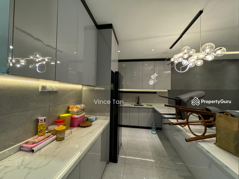 2.5-storey Terraced House for Sale in Valencia (Sungai Buloh) - Vince Tan - PropertyGuru.com.my