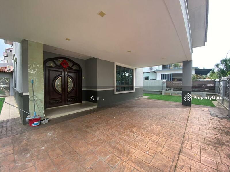 Austin Perdana Lake Villa (Unblock View) Double Storey Link Bungalow
