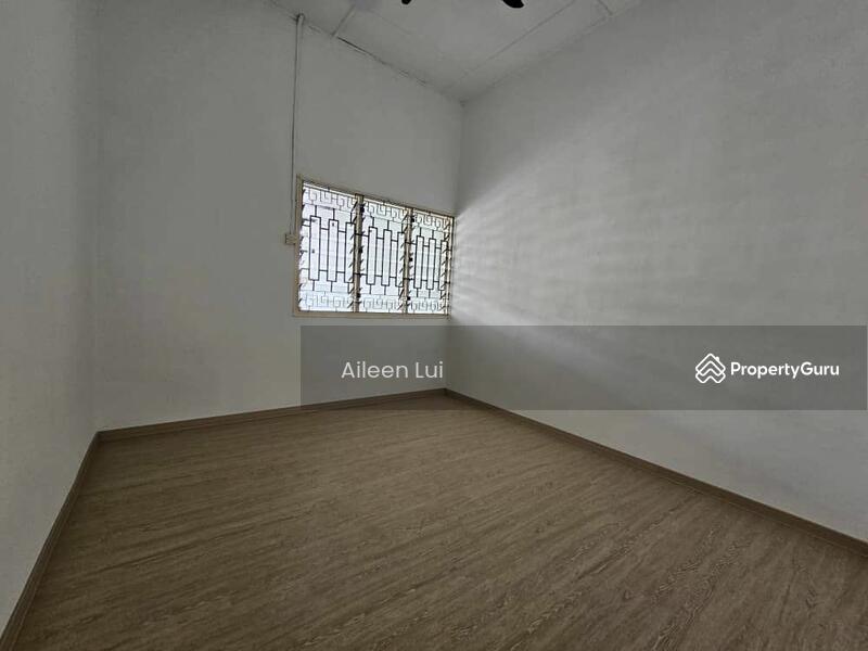 Taman Sentosa Tamans Sentosas, Jalan Kasa, Taman Century, Johor Bahru