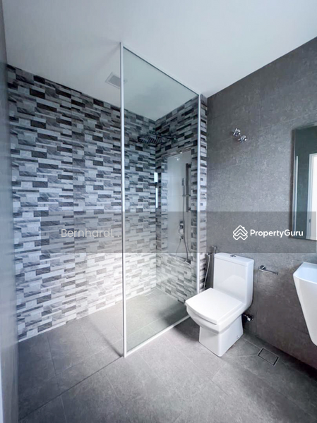 Untuk Dijual - Semi-D house at Petaling Jaya