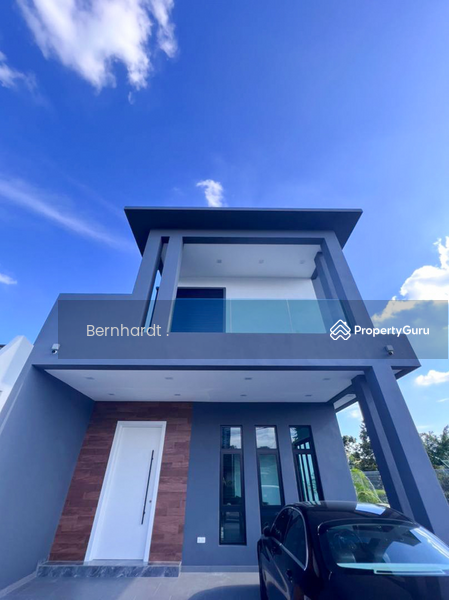 Untuk Dijual - Semi-D house at Petaling Jaya