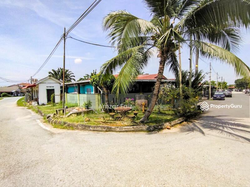 1-storey Terraced House for Sale in Desa Salak Permata (Sepang) - Amzar Faiz - PropertyGuru.com.my