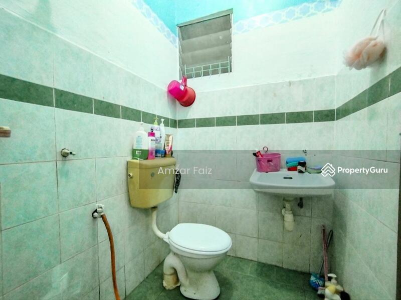 1-storey Terraced House for Sale in Desa Salak Permata (Sepang) - Amzar Faiz - PropertyGuru.com.my