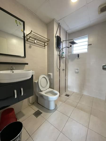 Pangsapuri untuk Disewa di Subang Avenue - Leon Low - Bathroom - PropertyGuru.com.my