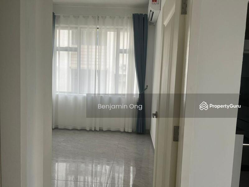 Central Park Tampoi Central Park Tampoi . Central Park Tampoi