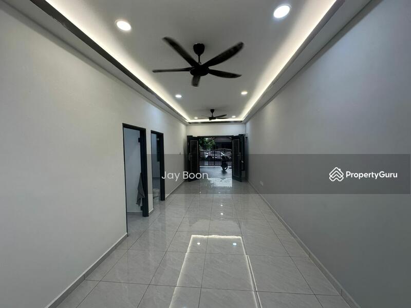 Mount Austin Mount Austin Mounts Austins, Jaya Putra JP Perdana 1