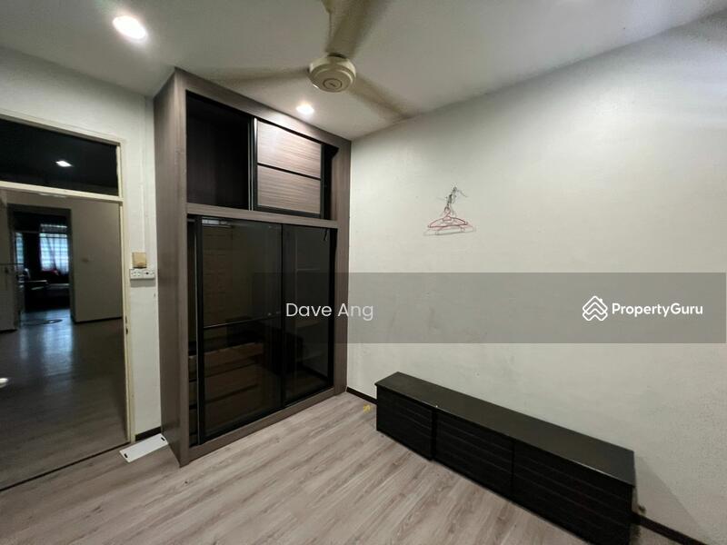 For Rent - Sungai Nibong,Facing main road,Near Queensbay