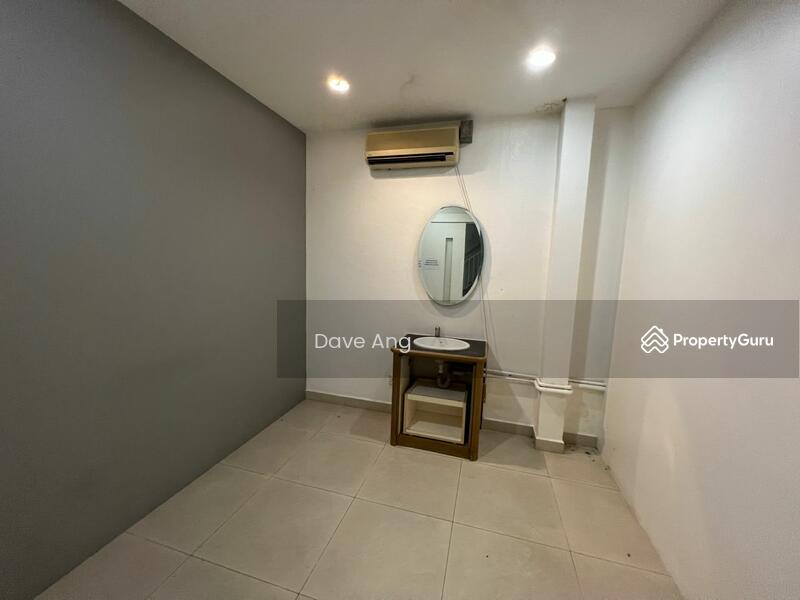 For Rent - Sungai Nibong,Facing main road,Near Queensbay