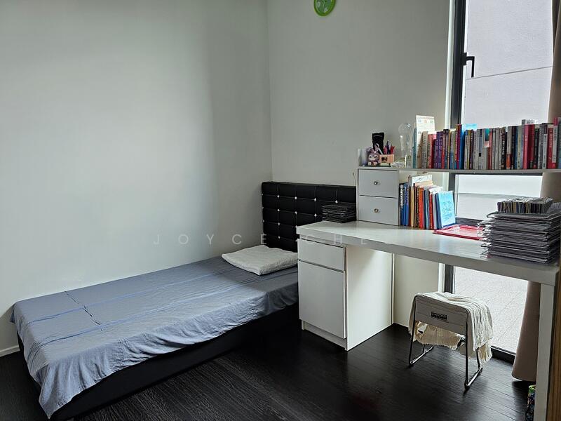 For Sale - The Leafz @ Dedaun