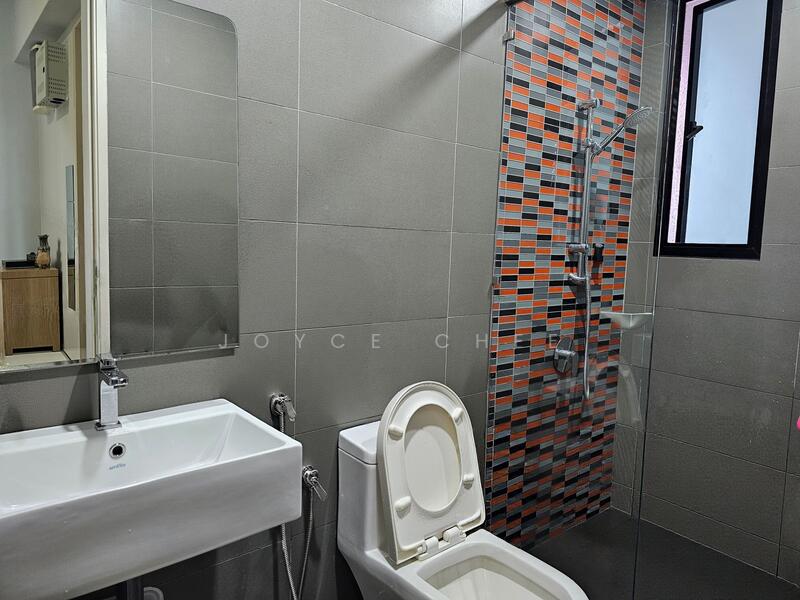 For Sale - The Leafz @ Dedaun