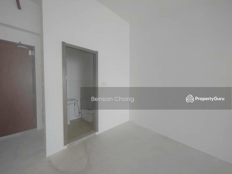 For Sale - Carnelian Tower 1