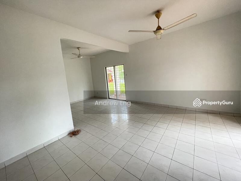 [Corner Unit] Saujana Damansara, Damansara Damai, Sungai buloh, Kampung
