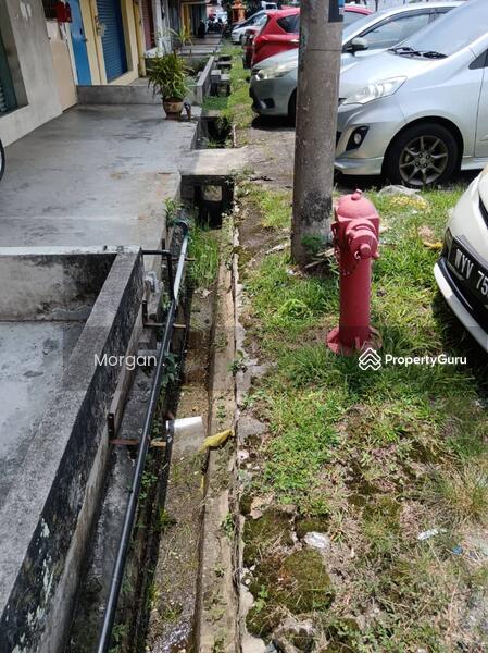 FIRE HYDRANT ALONG THE FRONT