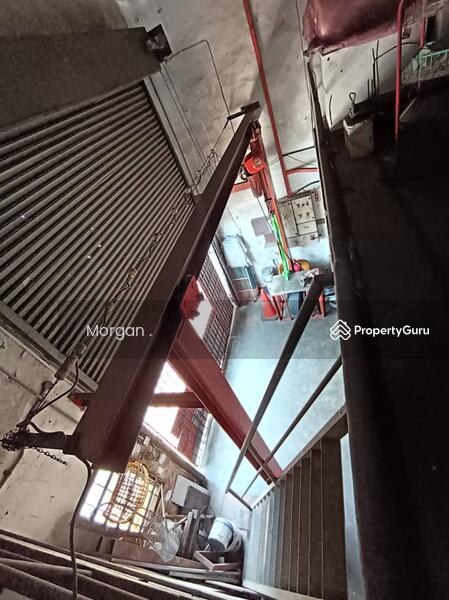 OVERHEAD CRANE SEEN FROM 1ST FLOOR