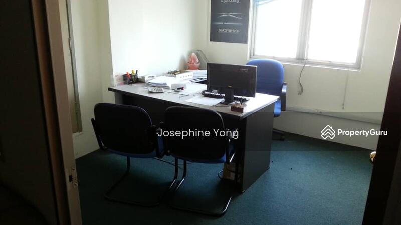 For Rent - Queen's Avenue