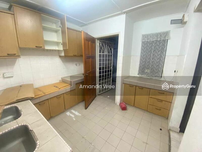 Corner unit 2 storey landed house in pandan indah ampang, Pandan Indah