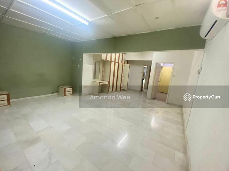 Corner unit 2 storey landed house in pandan indah ampang, Pandan Indah