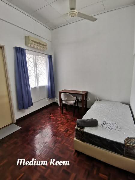 2-storey Terraced House for Rent in Bandar Sunway (Sunway) - Jimmy Low - Bedroom - PropertyGuru.com.my