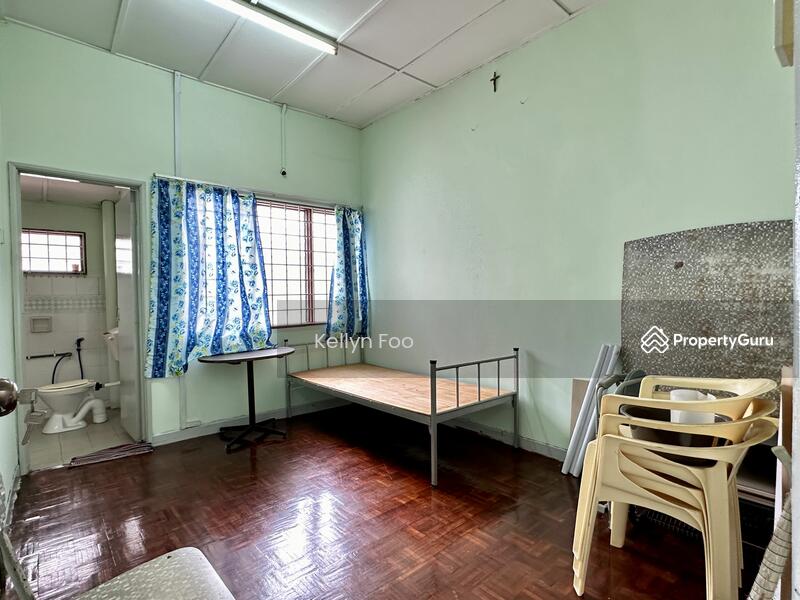 2-storey Terraced House for Sale in Taman Cheng Perdana (Cheng) - Kellyn Foo - PropertyGuru.com.my