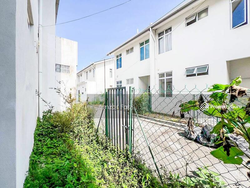 Rumah Teres 2 Tingkat untuk Dijual di Banting (Banting) - Amzar Faiz - PropertyGuru.com.my