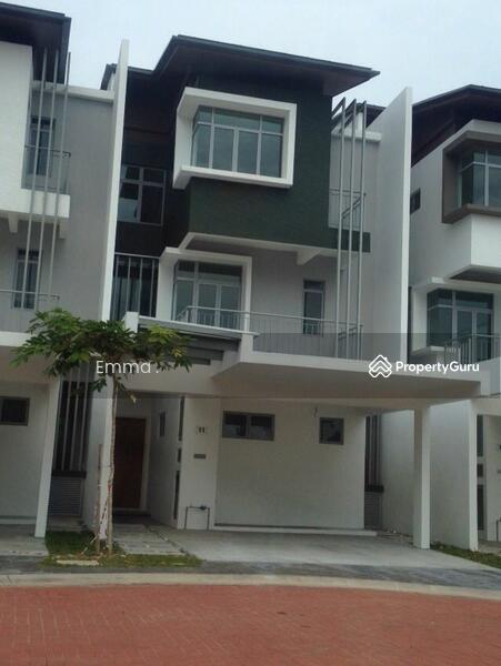 Untuk Disewa - Schubert, Symphony Hills