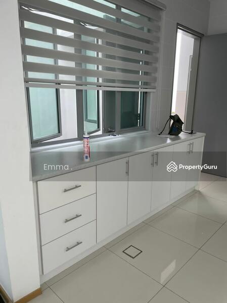 Untuk Disewa - Schubert, Symphony Hills