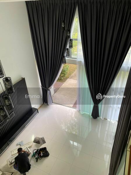 Untuk Disewa - Schubert, Symphony Hills