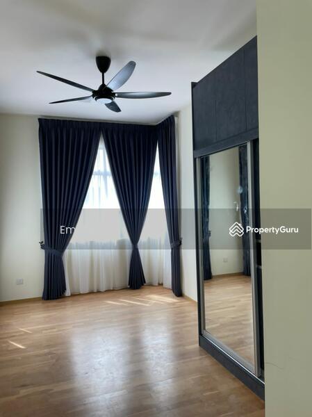 Untuk Disewa - Schubert, Symphony Hills