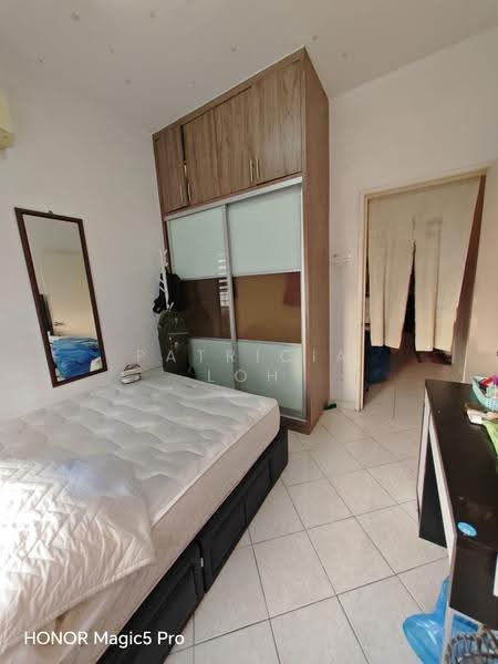 Apartment for Sale at Bayu Puteri - Patricia Loh - Bedroom - PropertyGuru.com.my