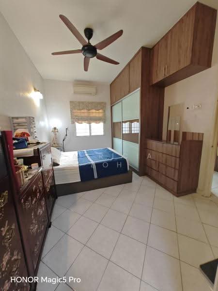 Apartment for Sale at Bayu Puteri - Patricia Loh - Bedroom - PropertyGuru.com.my