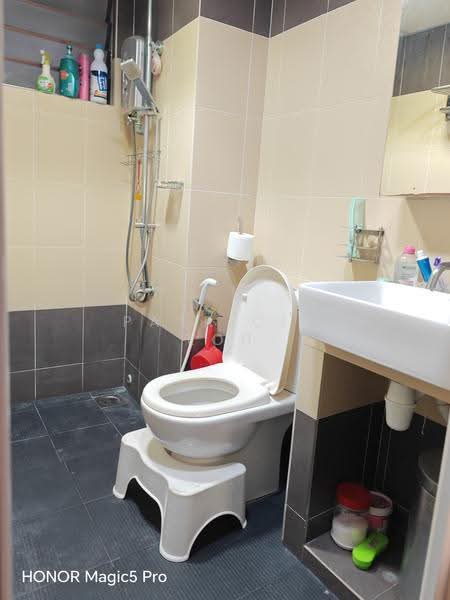 Apartment for Sale at Bayu Puteri - Patricia Loh - Bathroom - PropertyGuru.com.my