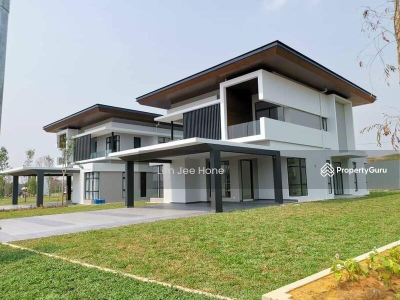 For Sale - Bungalow @ 15 minutes From Petaling Jaya