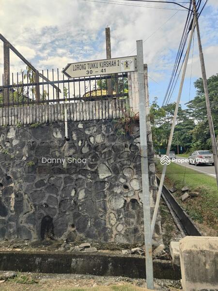 Untuk Dijual - Taman Tunku Kurshiah , Sikamat , Seremban