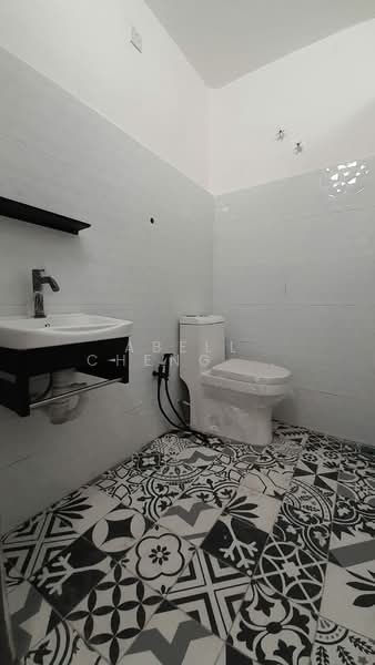 1-storey Terraced House for Sale in Taman Bendahara (Ipoh) - Abell Cheng (Team Miracle) - Bathroom - PropertyGuru.com.my