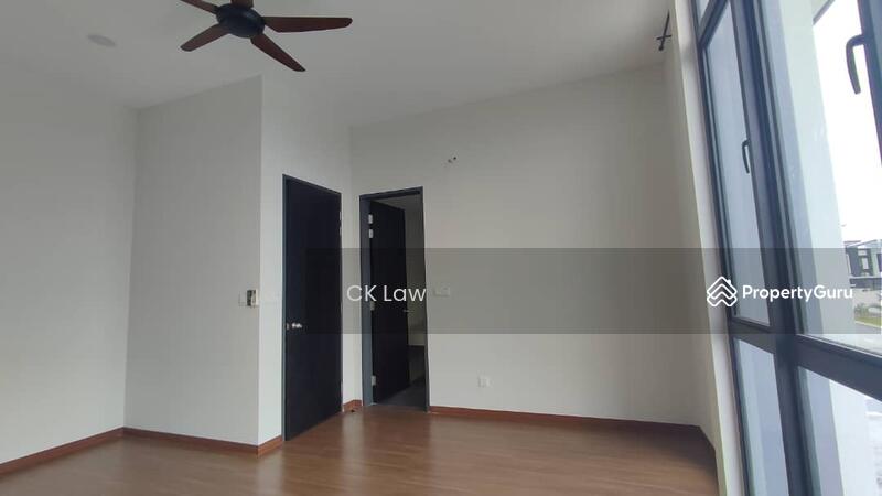 For Rent - Kajang East Precinct 1, End Lot Basic Unit
