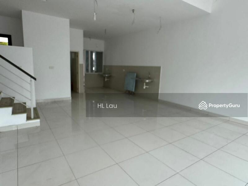 3-storey Terraced House for Sale in Bandar Rinching (Semenyih) - HL Lau - PropertyGuru.com.my