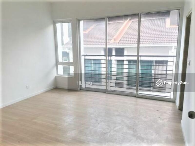 3-storey Terraced House for Sale in Bandar Rinching (Semenyih) - HL Lau - PropertyGuru.com.my
