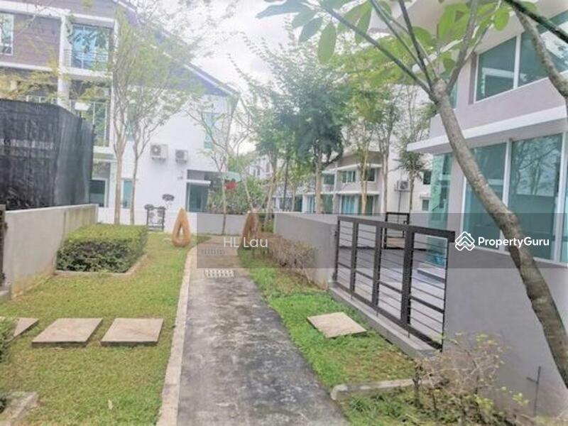 3-storey Terraced House for Sale in Bandar Rinching (Semenyih) - HL Lau - PropertyGuru.com.my