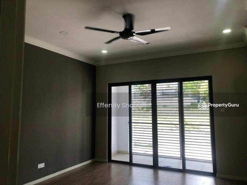 For Sale - CHEMARA HILLS SEREMBAN DOUBLE STOREY