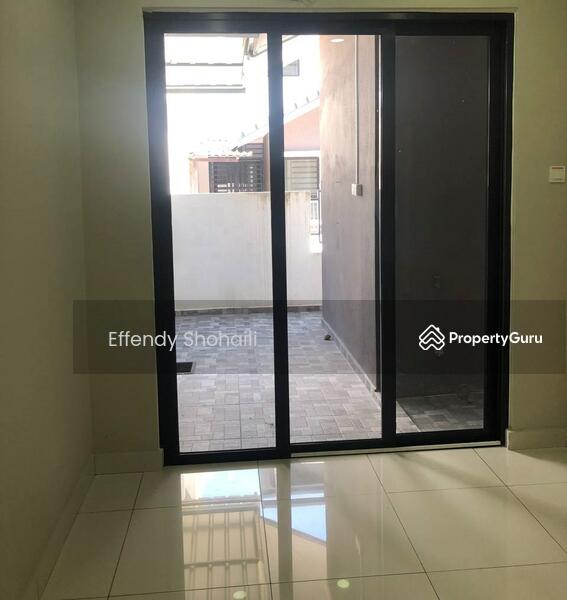 For Sale - CHEMARA HILLS SEREMBAN DOUBLE STOREY