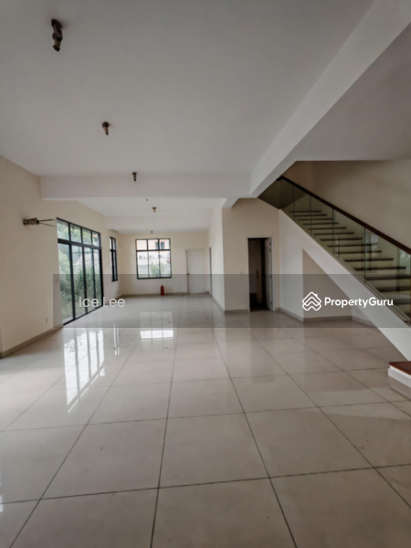 For Sale - Villa 22,Bukit Rimau ,Kota Kemuning,Shah alam Semi