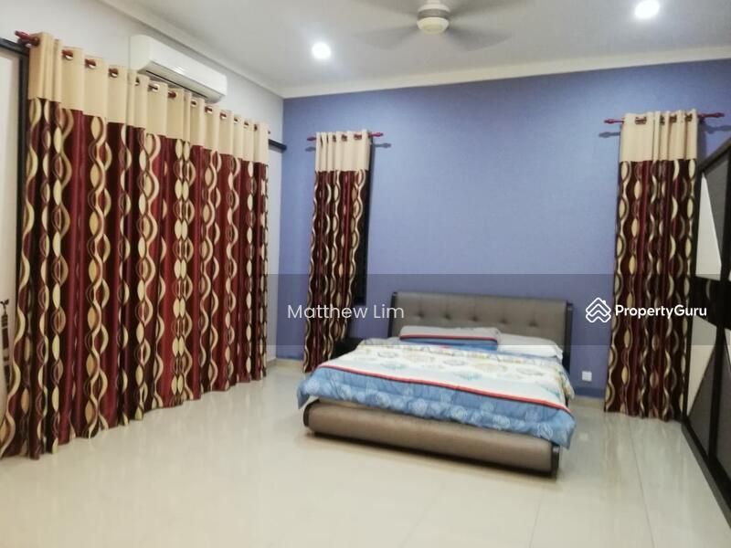 For Sale - Legasi 2 Kota Bayuemas Semi D Renovated Gated
